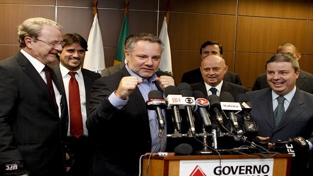 Celebrado acordo entre o governo de Minas e o Ultimate para a realização do UFC 147